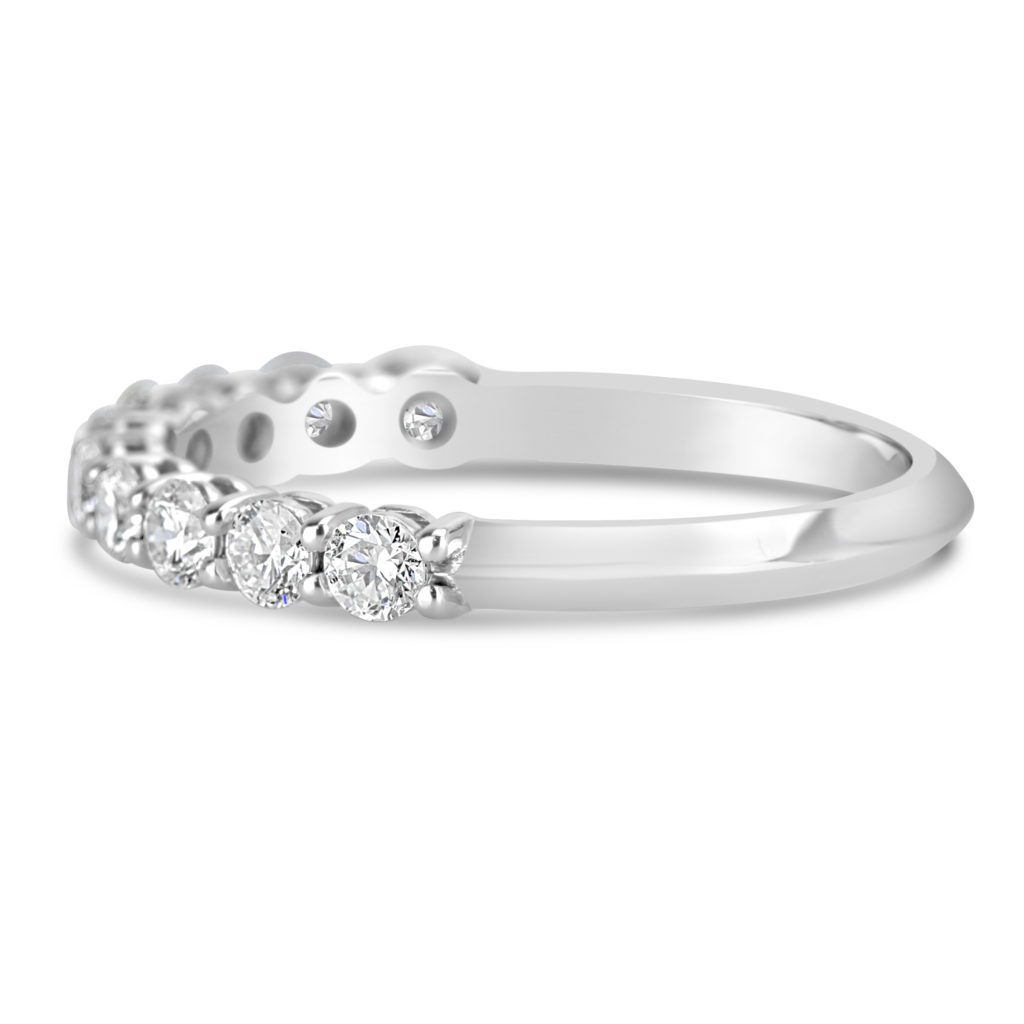 14k white gold shared claw round diamonds wedding band anniversary ring