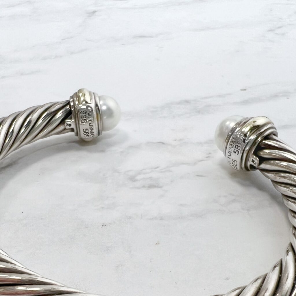 BR00253 David yurman sterling silver pearl bangle bracelet logo