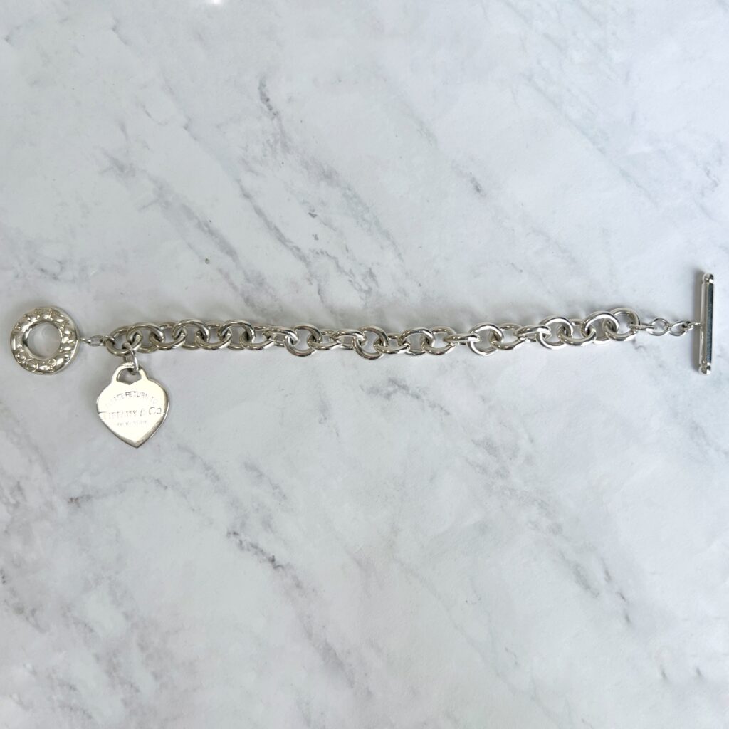 BR00361 Tiffany & co sterling silver heart toggle bracelet full length