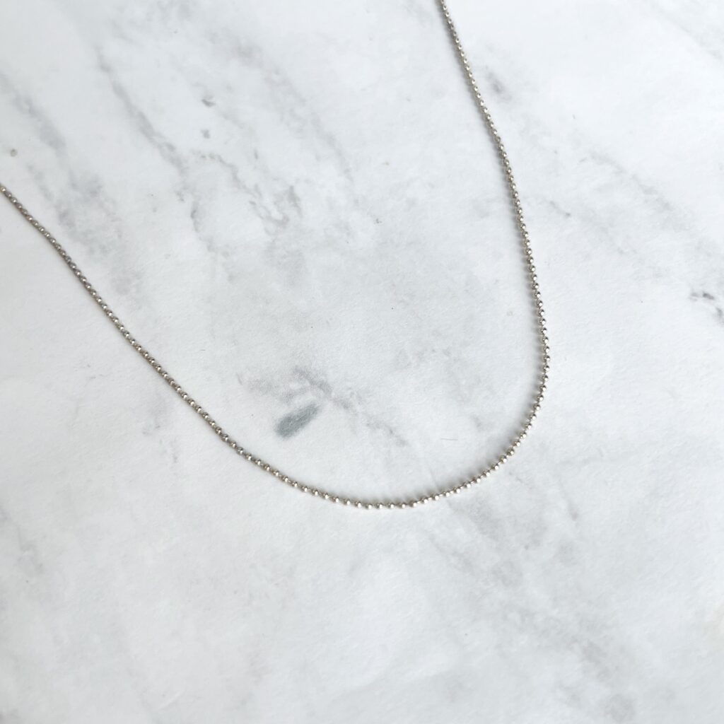 CH00420 Tiffany & co sterling silver ball chain necklace close up