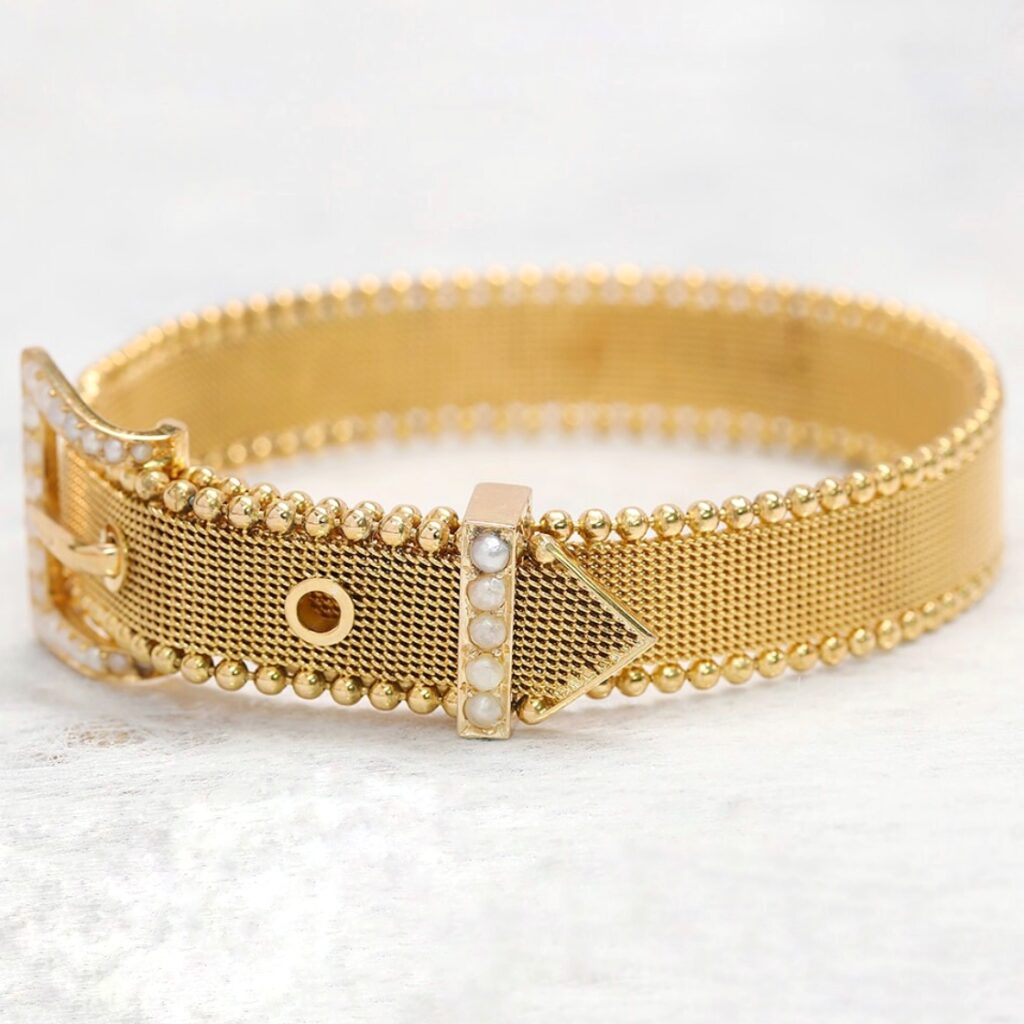 AN00141 Yellow Gold antique pearl mesh bracelet