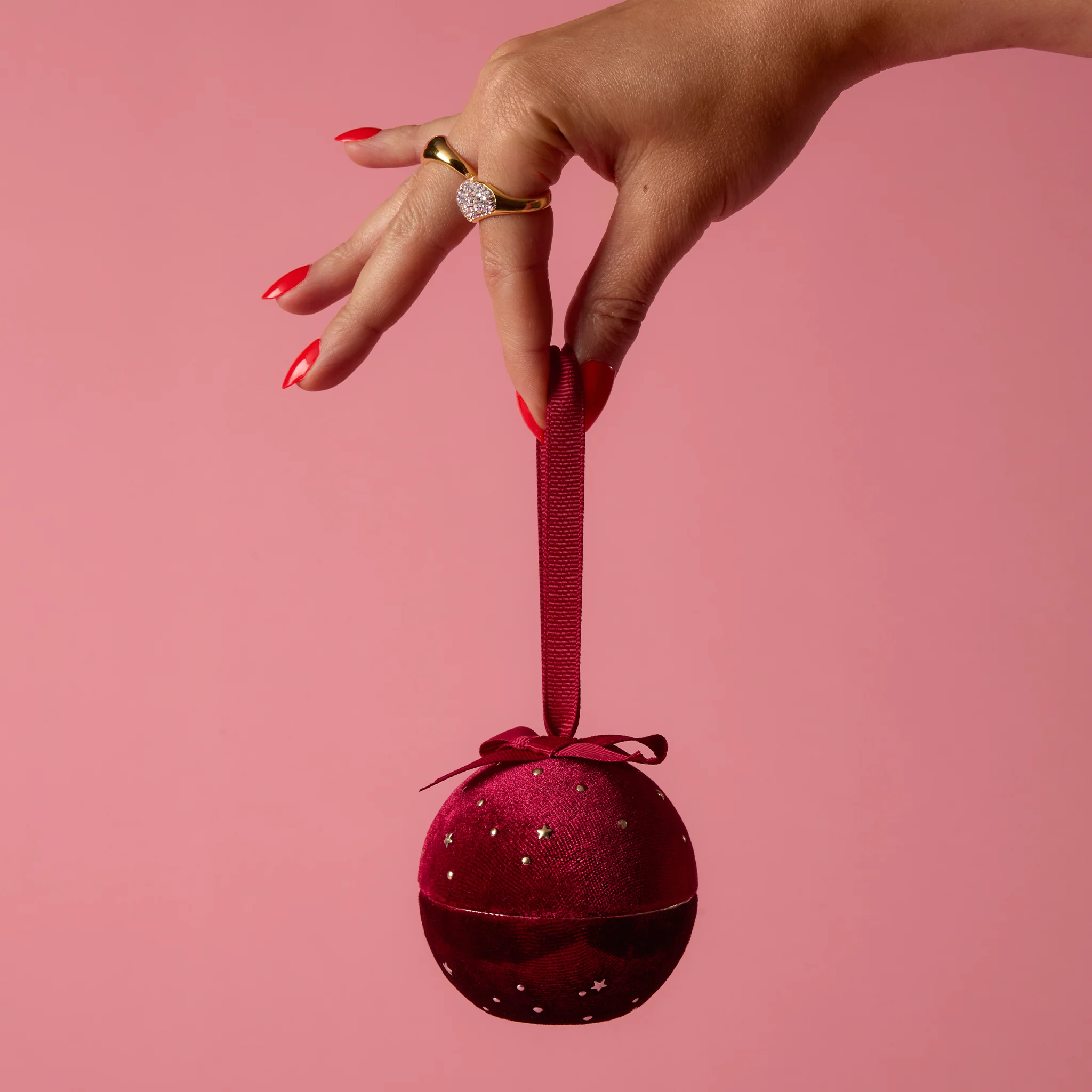 Hillberg and Berk Red Ornament Gift Box solo